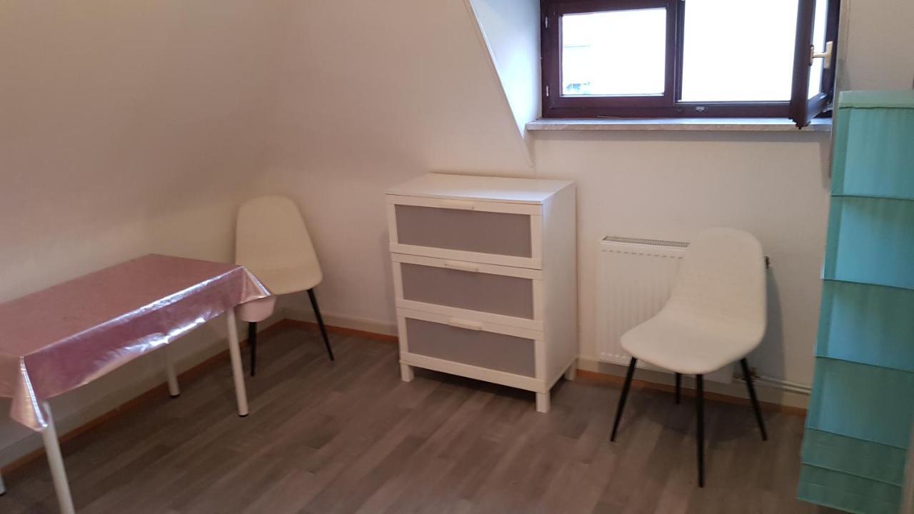 Handwerker Unterkunft Monteurzimmer Mit Gemeinschaftsbad In Brebach Saarbrücken Eksteriør billede